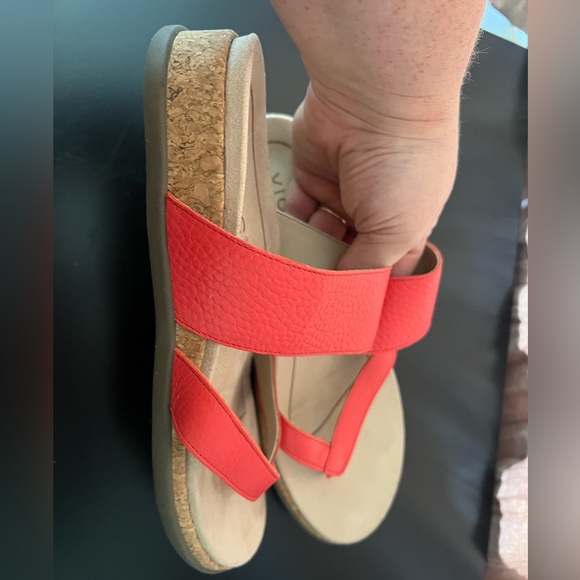 Vionic size seven red/orange slip on sandal ($125) - Picture 3 of 3